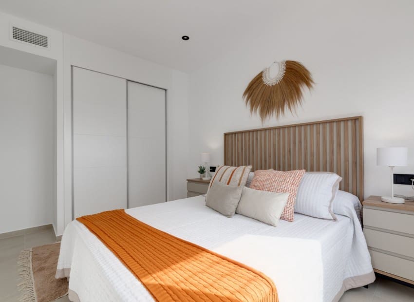 2 slaapkamer Appartement te koop in Los Alcazares met zwembad garage - € 235.000 (Ref: 8825783)