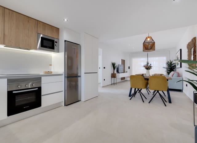 Apartamento de 2 habitaciones en Centro, Los Alcázares en venta con piscina garaje - 235.000 € (Ref: 8825783)