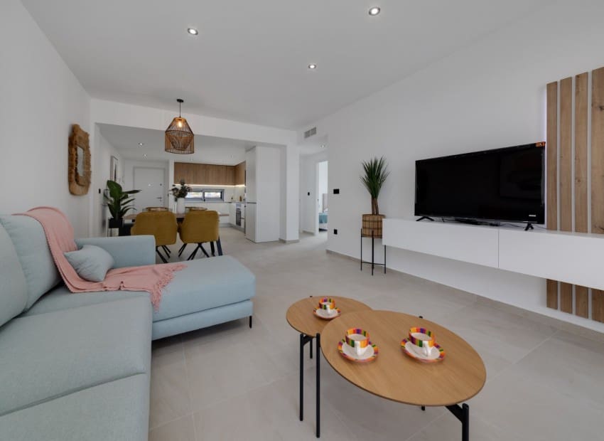 2 slaapkamer Appartement te koop in Los Alcazares met zwembad garage - € 235.000 (Ref: 8825783)