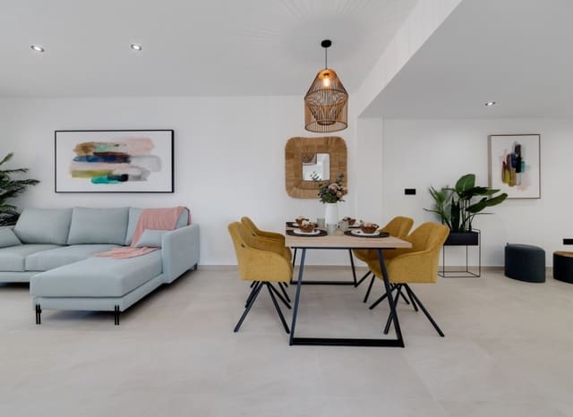 Apartamento de 2 habitaciones en Centro, Los Alcázares en venta con piscina garaje - 235.000 € (Ref: 8825783)