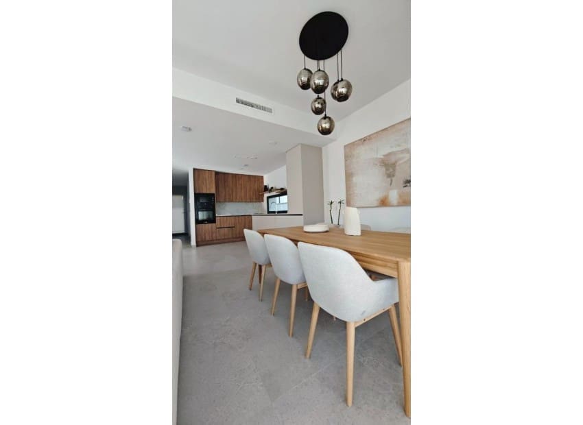 3 slaapkamer Villa te koop in San Miguel de Salinas met zwembad garage - € 574.000 (Ref: 8825792)