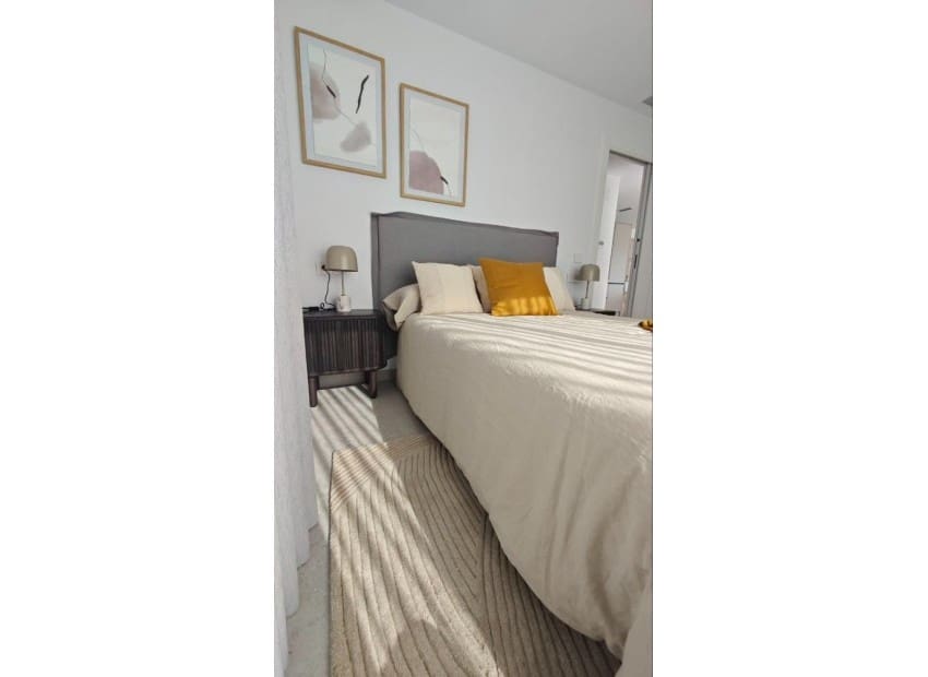 3 slaapkamer Villa te koop in San Miguel de Salinas met zwembad garage - € 574.000 (Ref: 8825792)