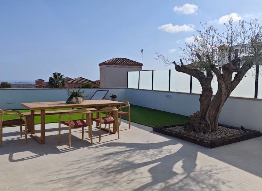 3 slaapkamer Villa te koop in San Miguel de Salinas met zwembad garage - € 574.000 (Ref: 8825792)