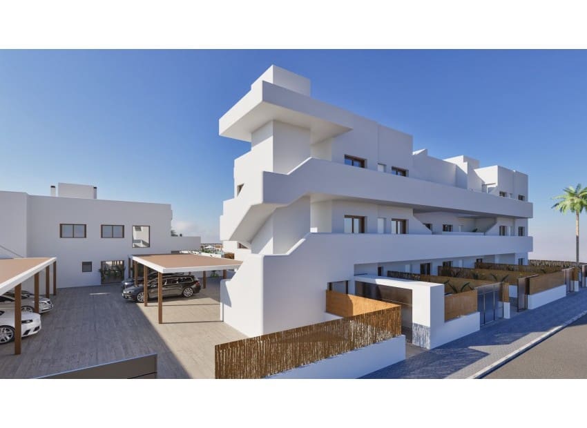 3 bedroom Apartment for sale in Los Alcazares with pool - € 279,000 (Ref: 8825797)