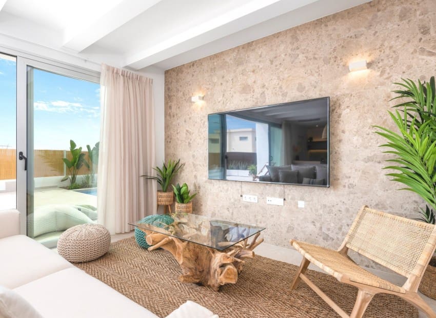 Chalet de 3 habitaciones en Los Alcázares en venta con piscina - 379.900 € (Ref: 8825802)