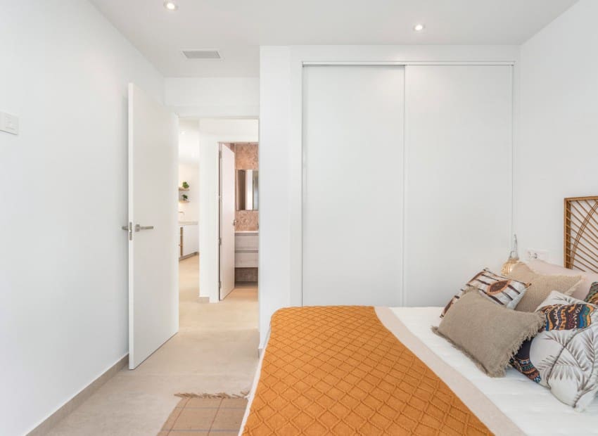 Chalet de 3 habitaciones en Los Alcázares en venta con piscina - 379.900 € (Ref: 8825802)