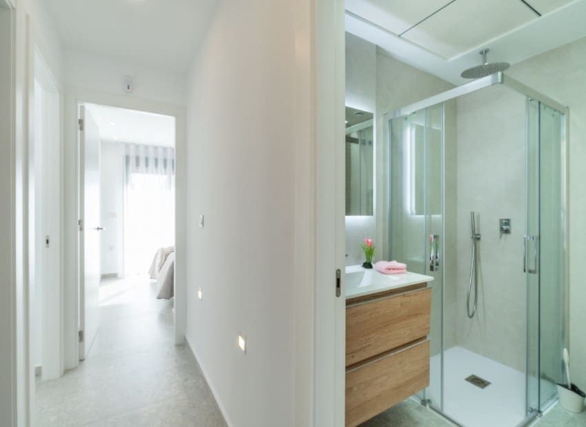 2 chambre Appartement à vendre à Torrevieja avec piscine - 274 900 € (Ref: 8825803)