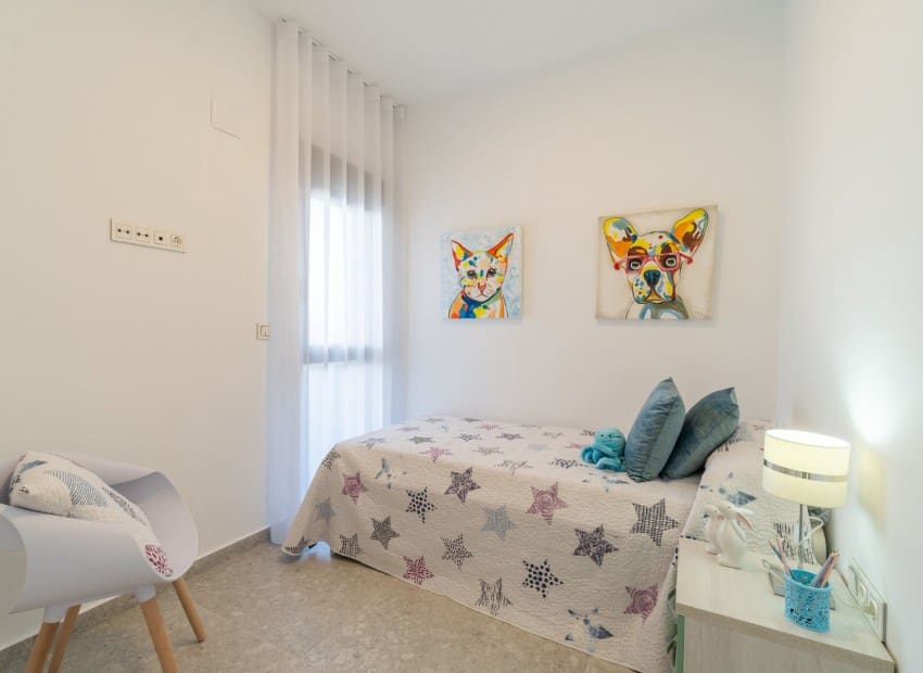 2 chambre Appartement à vendre à Torrevieja avec piscine - 274 900 € (Ref: 8825803)