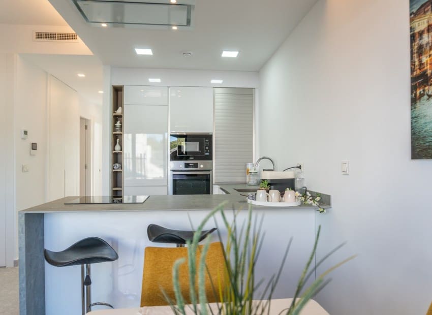 2 chambre Appartement à vendre à Torrevieja avec piscine - 274 900 € (Ref: 8825803)