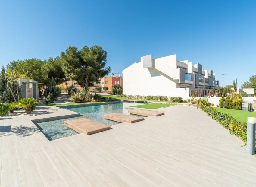 2 chambre Appartement à vendre à Torrevieja avec piscine - 274 900 € (Ref: 8825803)