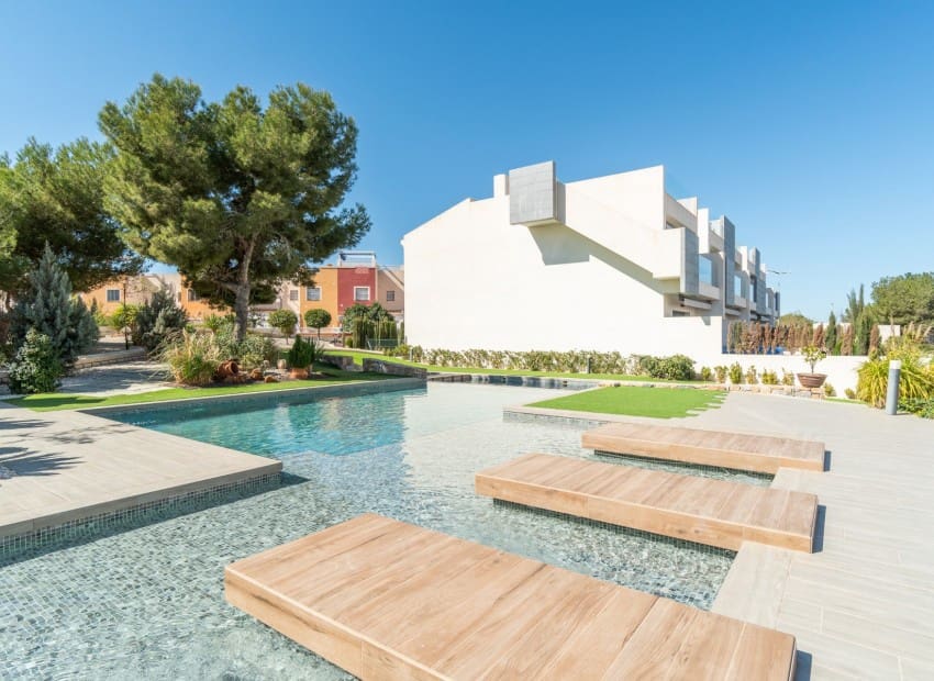 2 chambre Appartement à vendre à Torrevieja avec piscine - 274 900 € (Ref: 8825803)