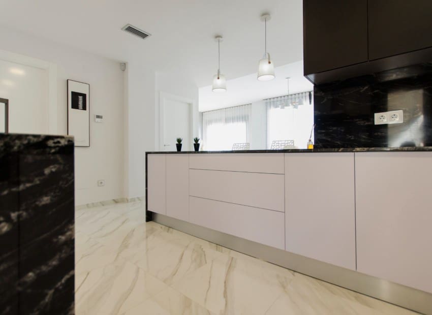 3 slaapkamer Villa te koop in Alicante stad met zwembad - € 800.000 (Ref: 8825805)