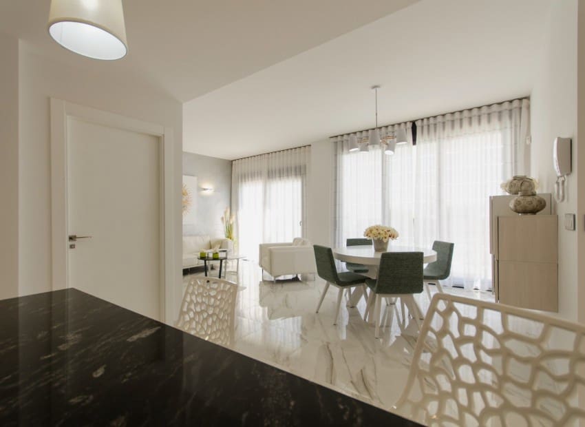 3 slaapkamer Villa te koop in Alicante stad met zwembad - € 800.000 (Ref: 8825805)