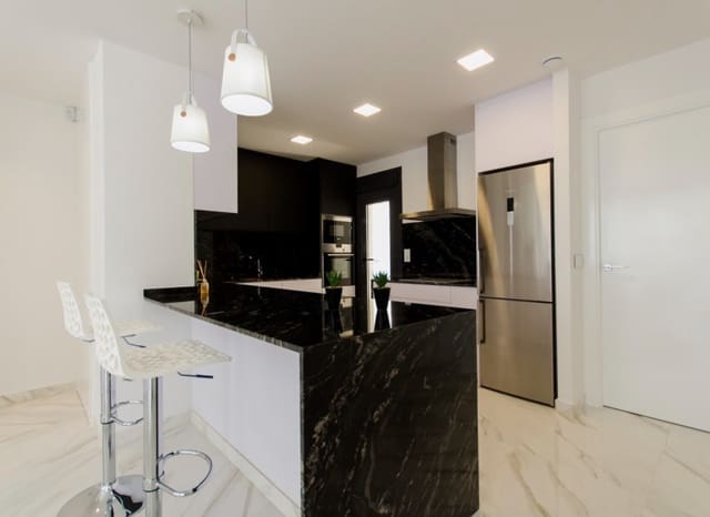 3 slaapkamer Villa te koop in Alicante stad met zwembad - € 800.000 (Ref: 8825805)