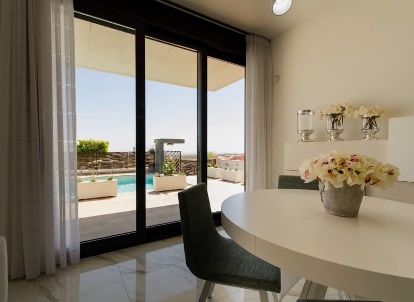 3 slaapkamer Villa te koop in Alicante stad met zwembad - € 800.000 (Ref: 8825805)