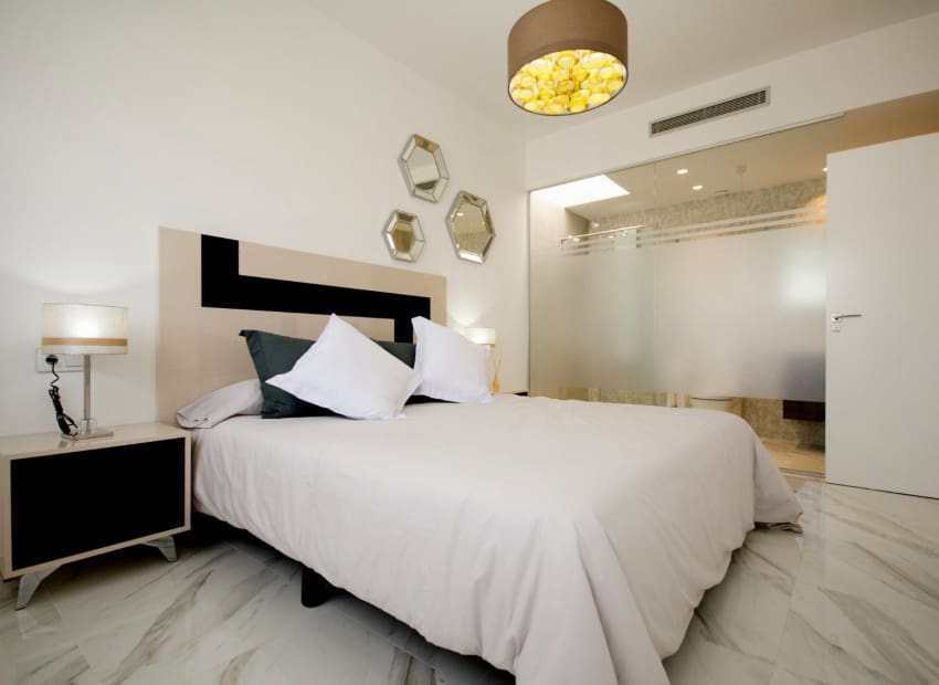 3 slaapkamer Villa te koop in Alicante stad met zwembad - € 800.000 (Ref: 8825805)