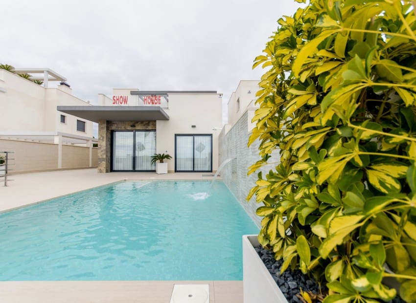 3 slaapkamer Villa te koop in Alicante stad met zwembad - € 800.000 (Ref: 8825805)