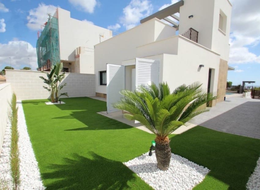 3 slaapkamer Villa te koop in Alicante stad met zwembad - € 800.000 (Ref: 8825805)