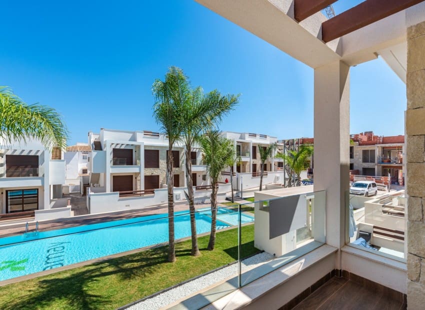 2 sovrum Lägenhet till salu i Torrevieja med pool - 275 000 € (Ref: 8825806)