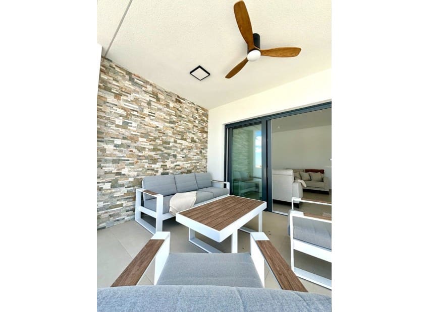 3 bedroom Villa for sale in Benijofar with pool - € 478,732 (Ref: 8825808)