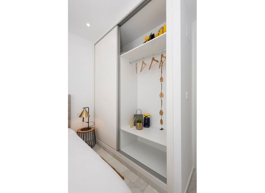 2 slaapkamer Appartement te koop in Jacarilla met zwembad - € 139.000 (Ref: 8825809)