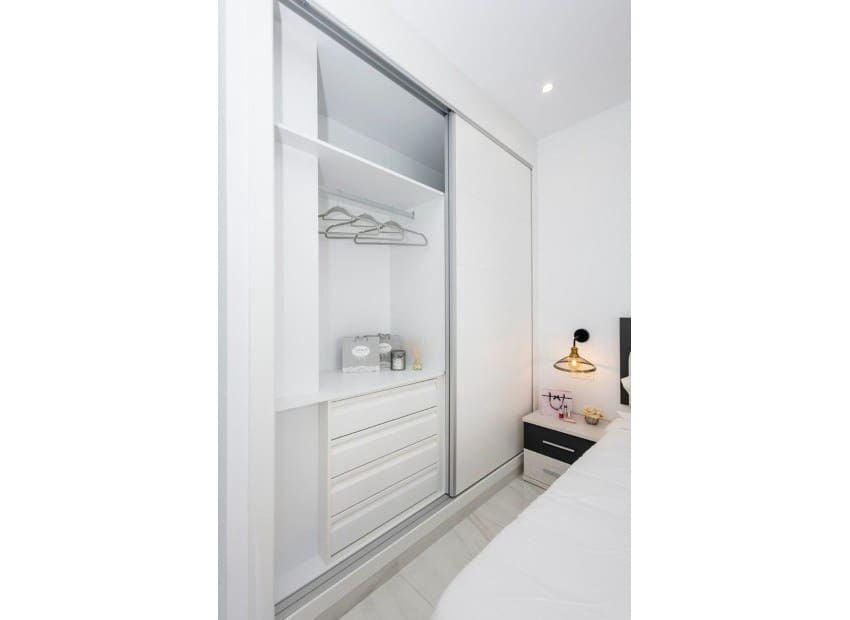 2 slaapkamer Appartement te koop in Jacarilla met zwembad - € 139.000 (Ref: 8825809)