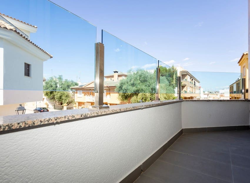 2 slaapkamer Appartement te koop in Jacarilla met zwembad - € 139.000 (Ref: 8825809)