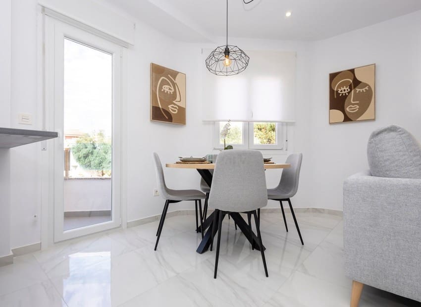 2 slaapkamer Appartement te koop in Jacarilla met zwembad - € 139.000 (Ref: 8825809)