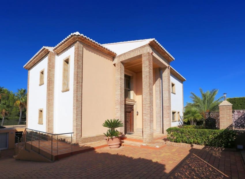 5 makuuhuone Huvila myytävänä paikassa Javea / Xabia mukana uima-altaan - 1 215 000 € (Ref: 8825821)