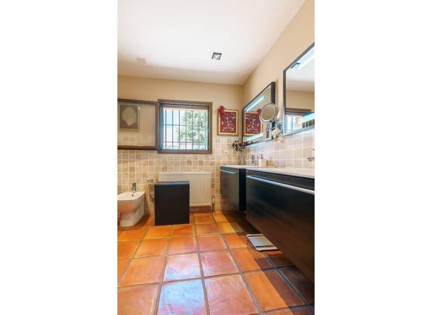 5 camera da letto Villa in vendita in La Nucia con piscina - 899.000 € (Rif: 8825839)