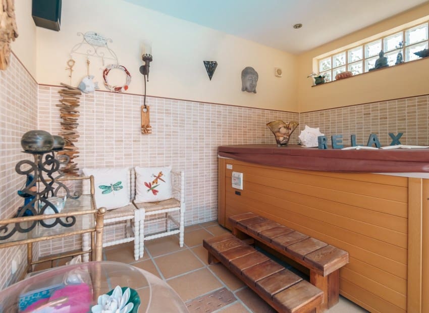 5 camera da letto Villa in vendita in La Nucia con piscina - 899.000 € (Rif: 8825839)