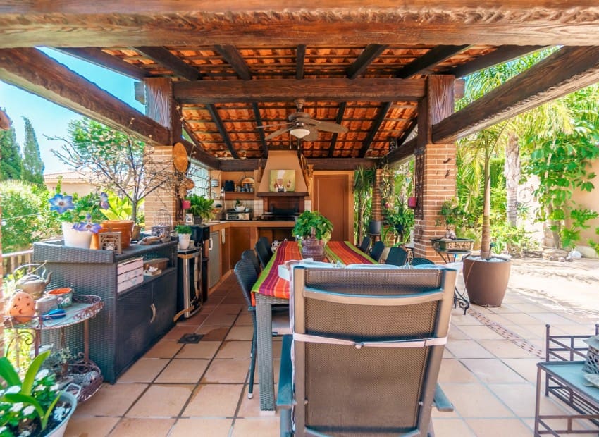 5 camera da letto Villa in vendita in La Nucia con piscina - 899.000 € (Rif: 8825839)