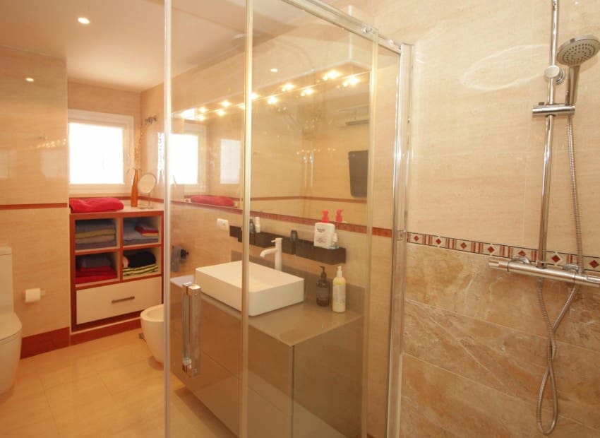 3 soverom Penthouse til salgs i Calpe / Calp med svømmebasseng - € 1 300 000 (Ref: 8825841)