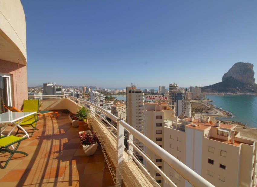 3 soverom Penthouse til salgs i Calpe / Calp med svømmebasseng - € 1 300 000 (Ref: 8825841)