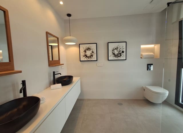 4 sypialnia Willa na sprzedaż w Albir, Alfaz del Pi / L'Alfàs del Pi z basenem garażem - 875 000 € (Ref: 8825863)