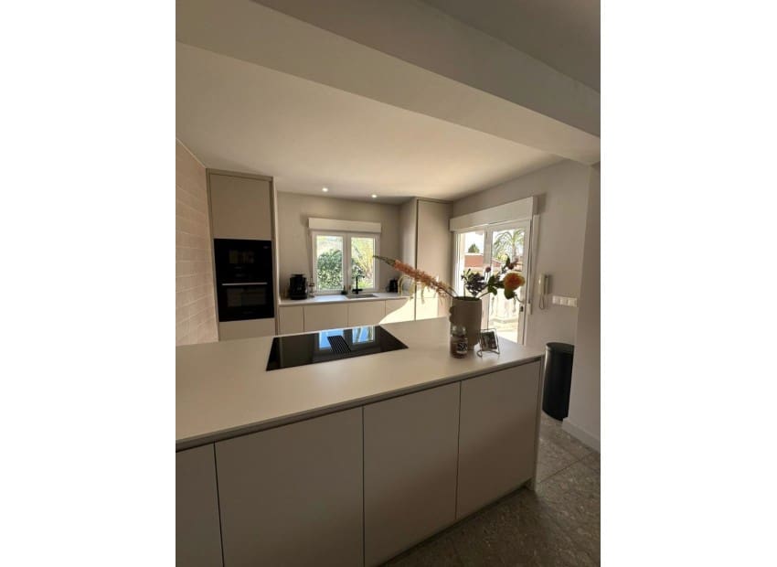 Chalet de 6 habitaciones en Ciudad Quesada en venta con piscina garaje - 728.500 € (Ref: 8840246)