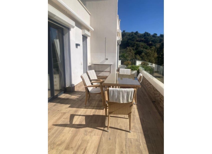 4 chambre Appartement à vendre à Marbella avec piscine - 1 100 000 € (Ref: 8856683)