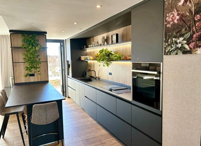 4 bedroom Apartment for rent in Bello Horizonte - Lindasol, Marbella with pool - € 6,000 (Ref: 8856684)