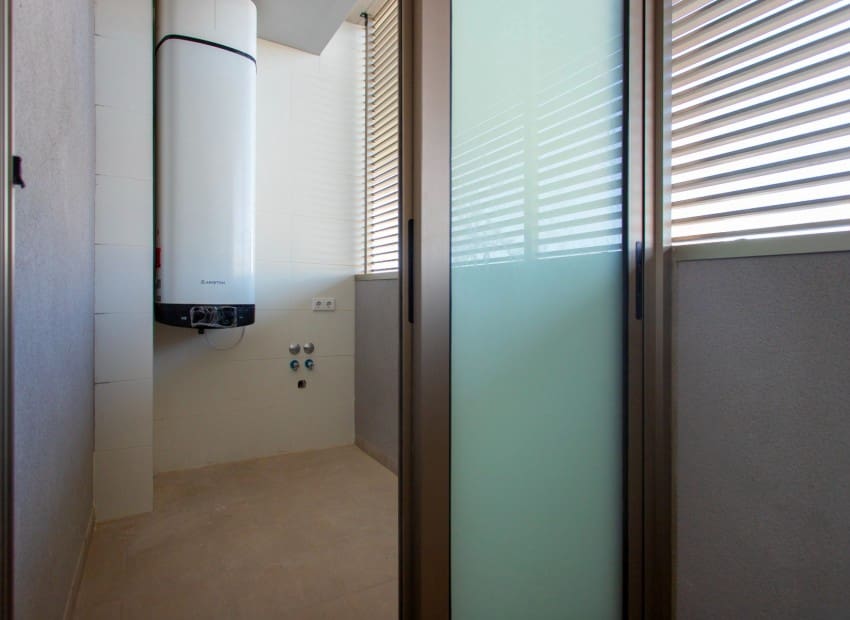 2 soveværelse Lejlighed til salg i Santa Pola med swimmingpool garage - € 420.000 (Ref: 8857883)