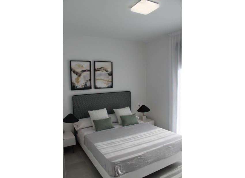 2 bedroom Villa for sale in Roldan with pool - € 299,900 (Ref: 8868455)