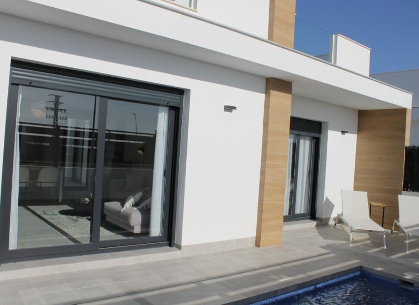 2 bedroom Villa for sale in Roldan with pool - € 299,900 (Ref: 8868455)