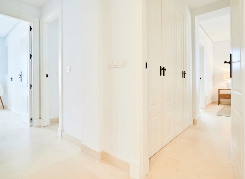 2 bedroom Apartment for sale in Marbella with pool - € 495,000 (Ref: 8887433)