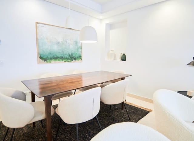 2 slaapkamer Appartement te koop in Los Naranjos, Marbella met zwembad - € 495.000 (Ref: 8887433)