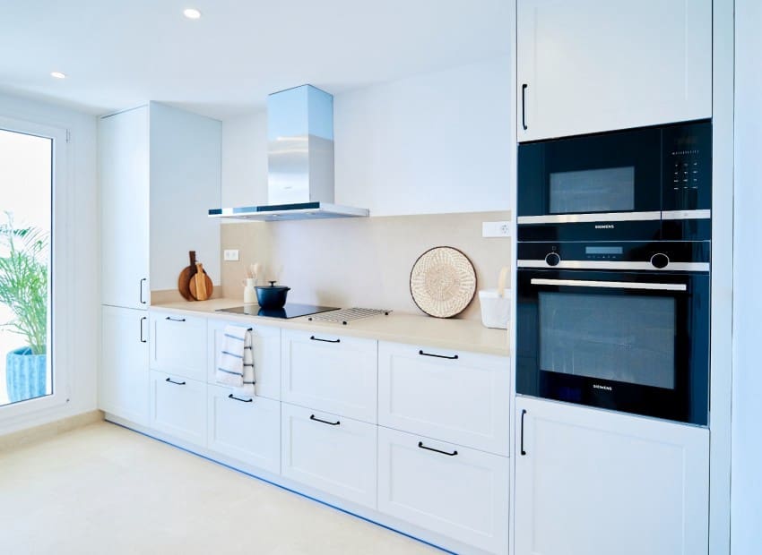 2 bedroom Apartment for sale in Marbella with pool - € 495,000 (Ref: 8887433)