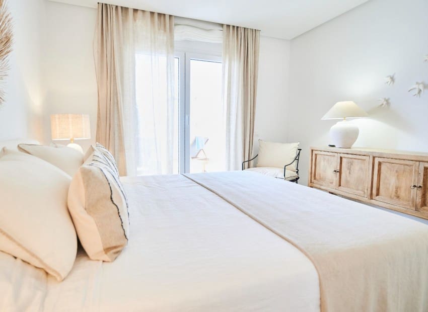 2 bedroom Apartment for sale in Marbella with pool - € 495,000 (Ref: 8887433)