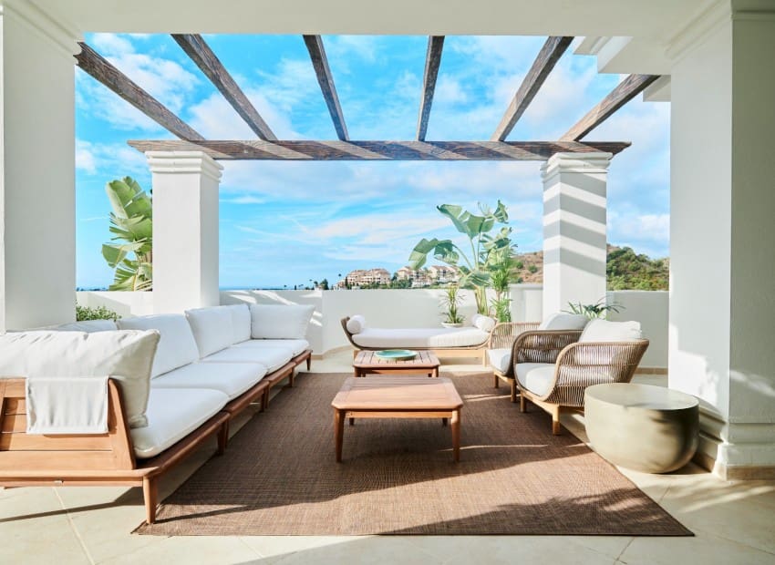 2 bedroom Apartment for sale in Marbella with pool - € 495,000 (Ref: 8887433)