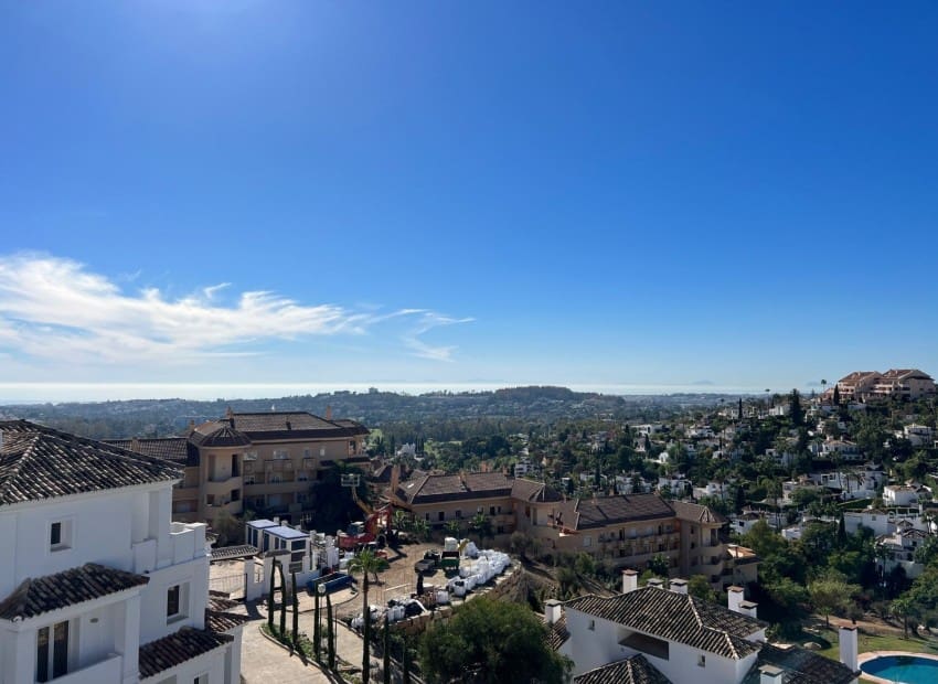 2 bedroom Apartment for sale in Marbella with pool - € 495,000 (Ref: 8887433)