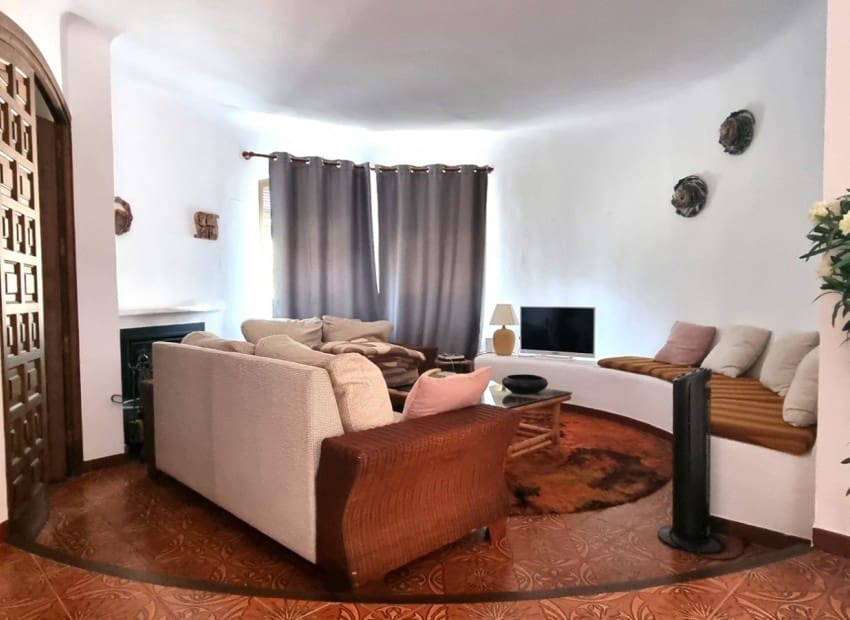 Chalet de 3 habitaciones en Altea en venta con piscina garaje - 850.000 € (Ref: 8887439)