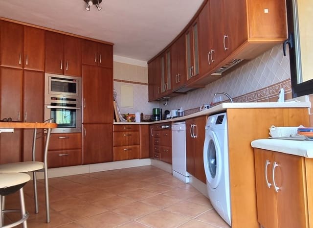 Chalet de 3 habitaciones en Altea en venta con piscina garaje - 850.000 € (Ref: 8887439)