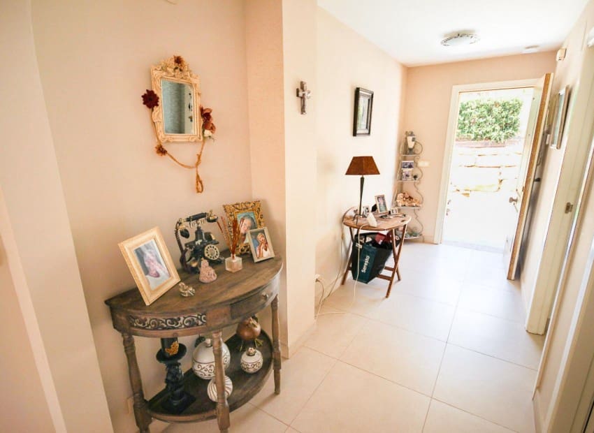 4 Zimmer Villa zu verkaufen in Finestrat mit Pool - 649.000 € (Ref: 8887447)